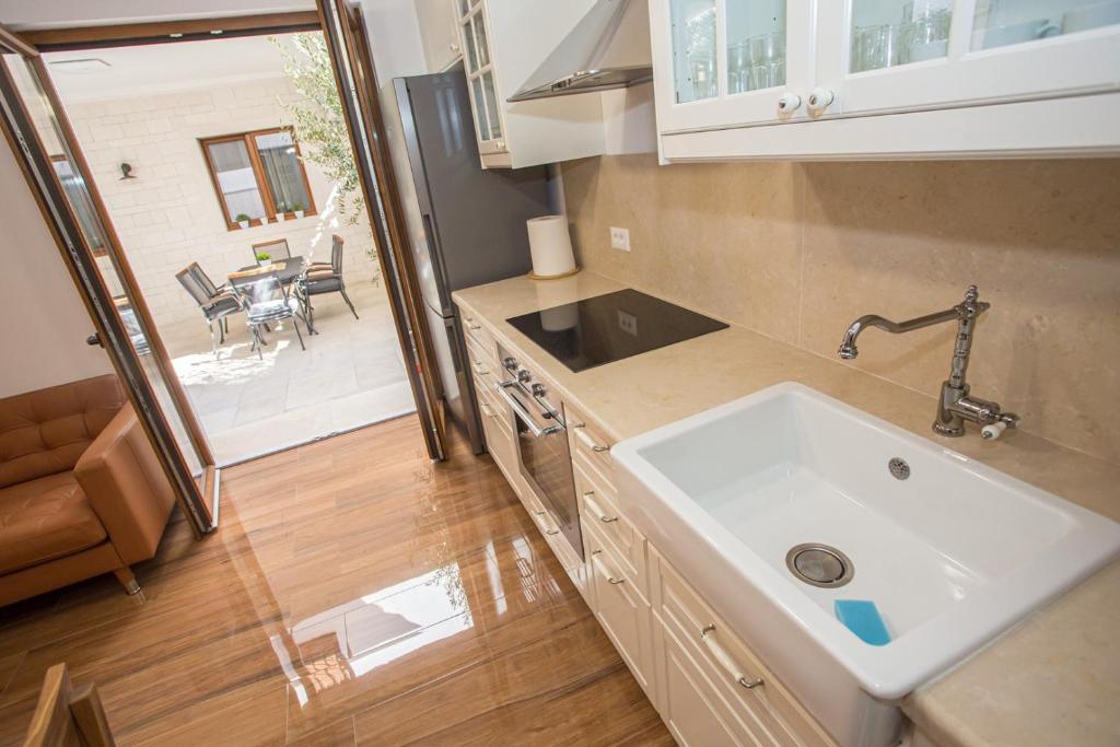 Holiday home Camellia 3