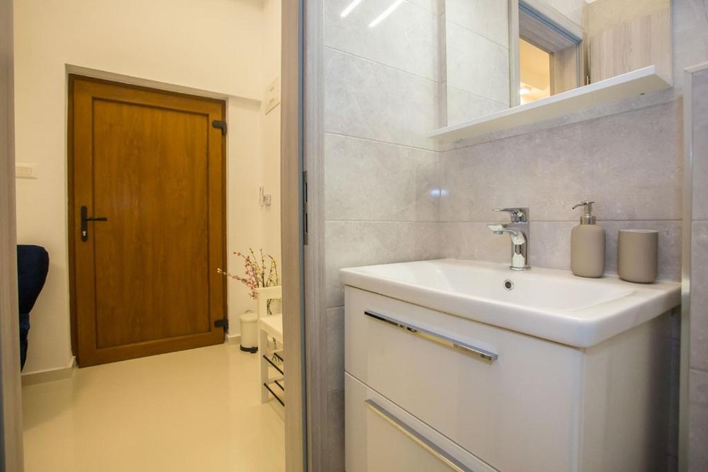 Holiday home Camellia 8