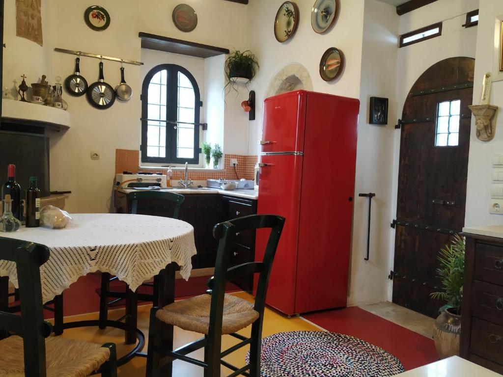 xenios Z rustic rural cottage 6