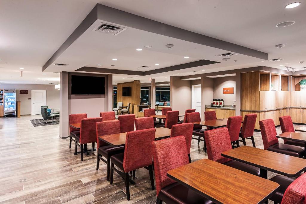 TownePlace Suites by Marriott Austin Parmer/Tech Ridge Image