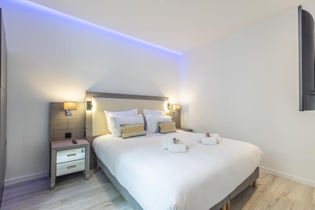 Residence Meynadier - apartments - New - AC - Wifi - Close Beach and Palais - LRA Cannes 8