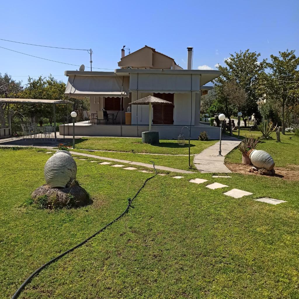 Itea's Garden House 1