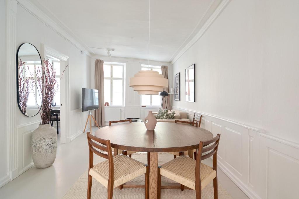Cozy Apartments in Heart of Copenhagen Near Strøget & Højbro Plads 3