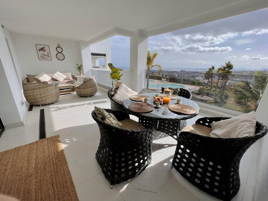 Estepona Hills Luxury Resort 3 Bed Apartment