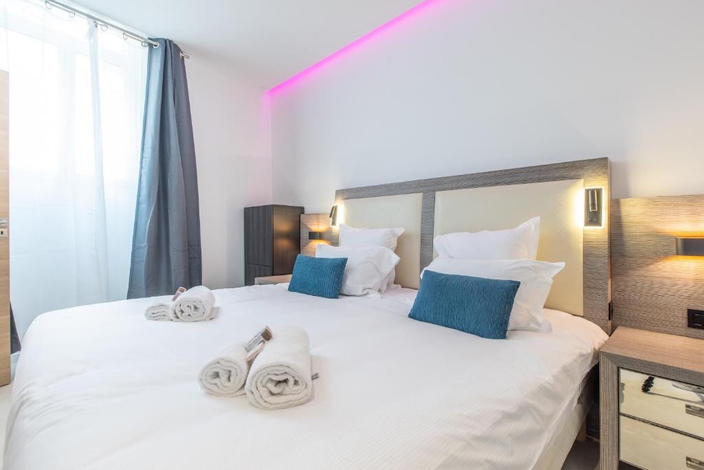 Residence Meynadier - apartments - New - AC - Wifi - Close Beach and Palais - LRA Cannes 8