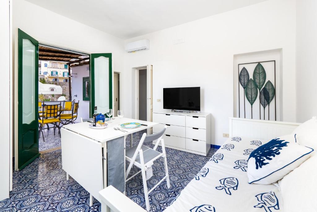 Positano Dream Home - De Vivo Realty Positano 5
