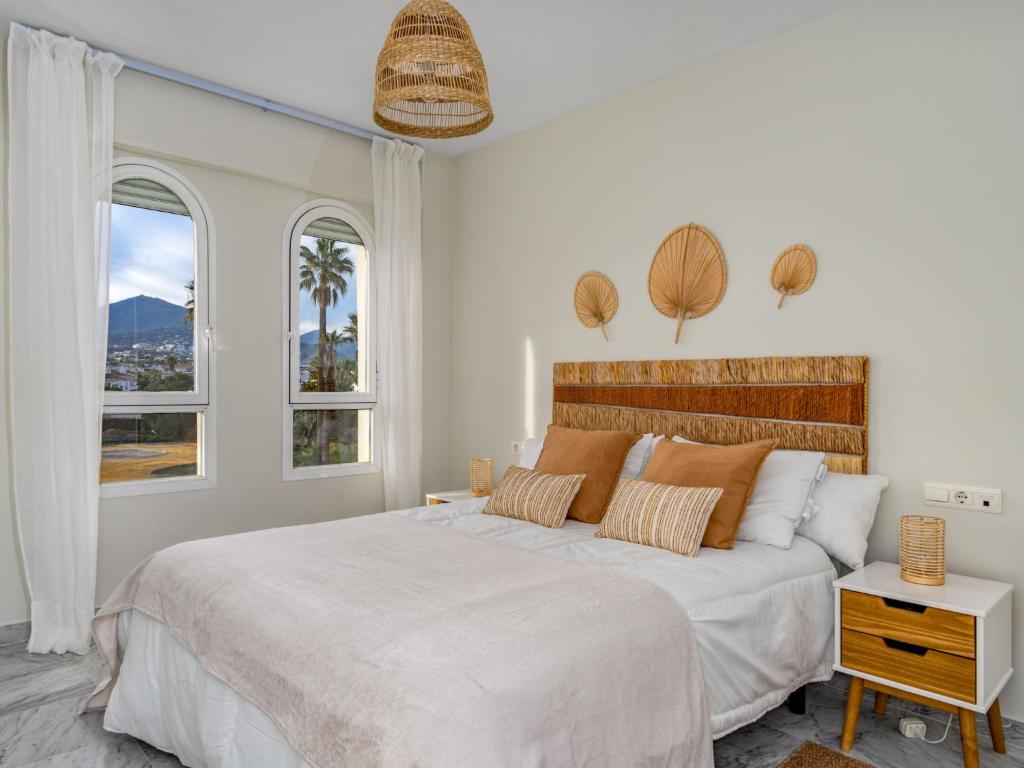 Apartment Lorcrisur Mountain view by Interhome 5