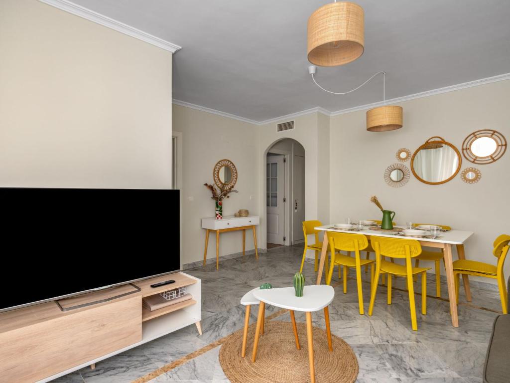 Apartment Lorcrisur Mountain view by Interhome 4
