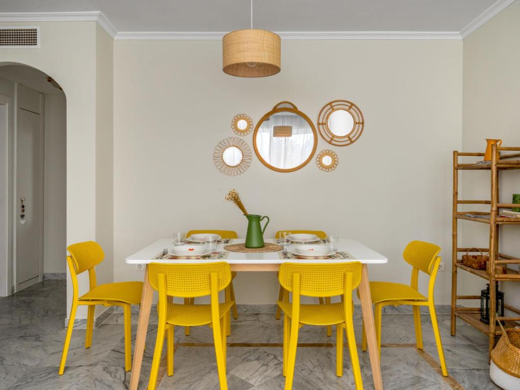 Apartment Lorcrisur Mountain view by Interhome 8