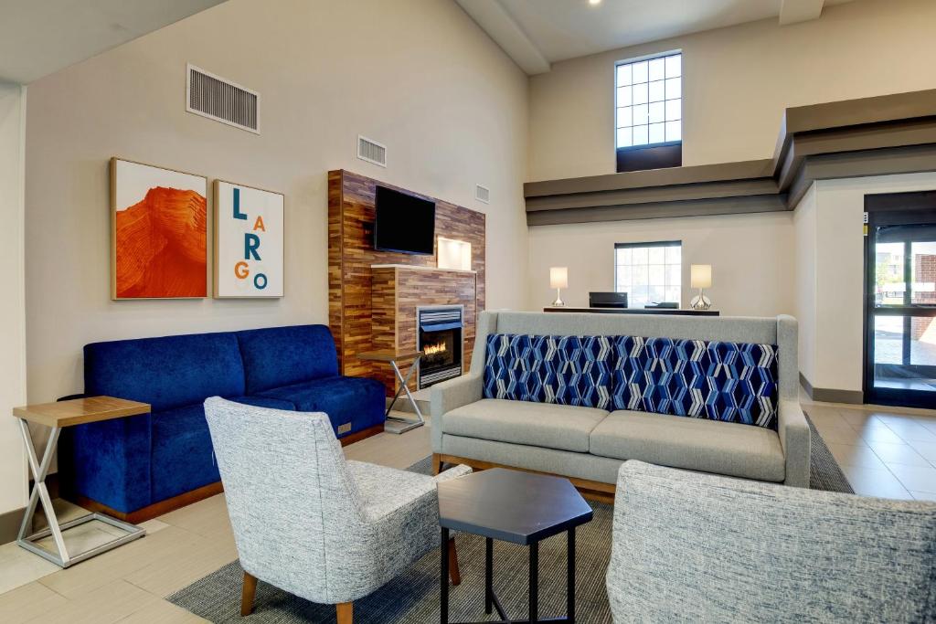 Holiday Inn Express I-95 Capitol Beltway - Largo, an IHG Hotel Image