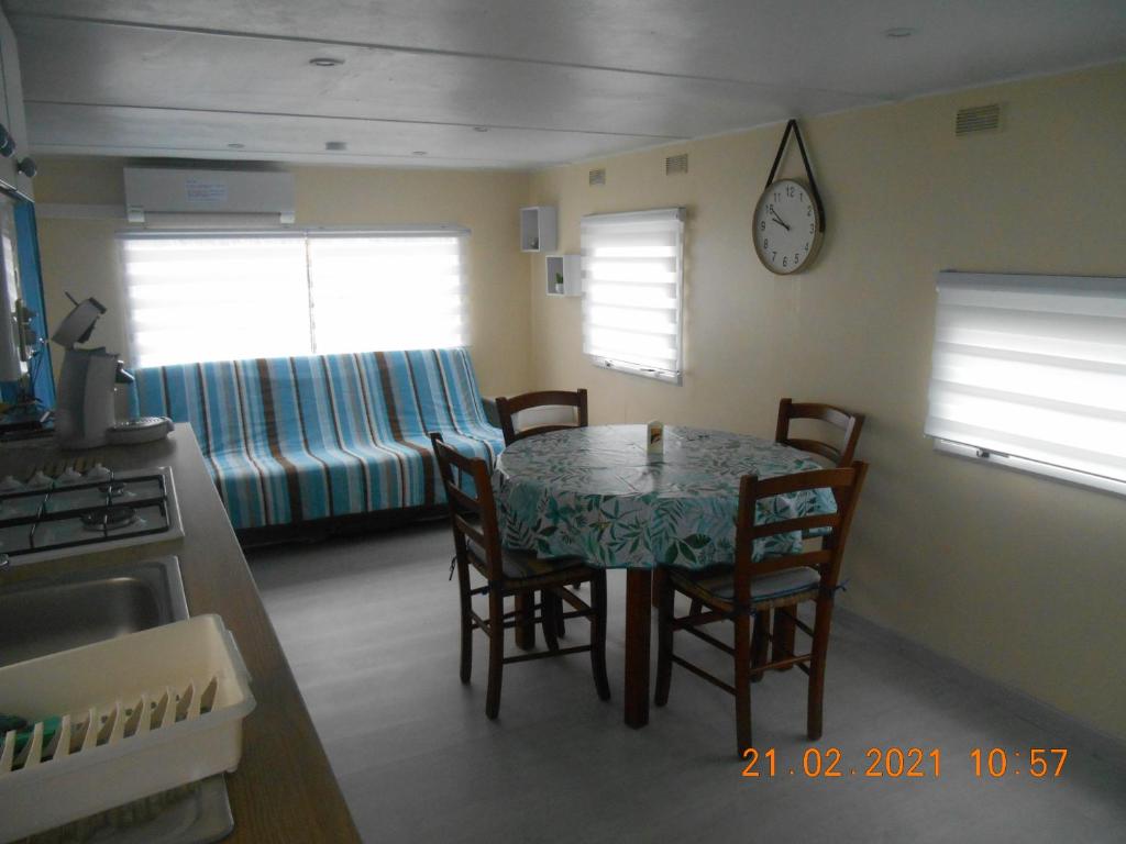 Photo de la galerie de l'établissement Mobil home 4 couchages, à Mimizan