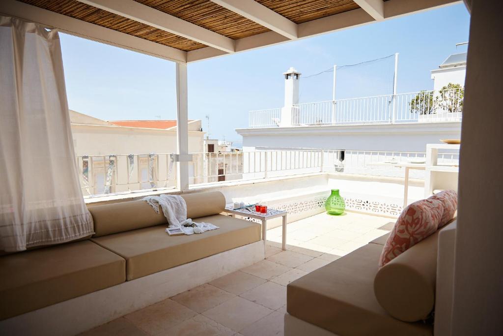 RESIDENZA VICO MORO 6