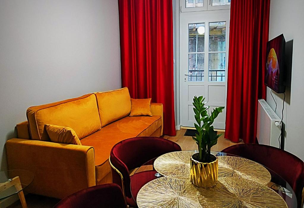 Hugo Star Apartments 3