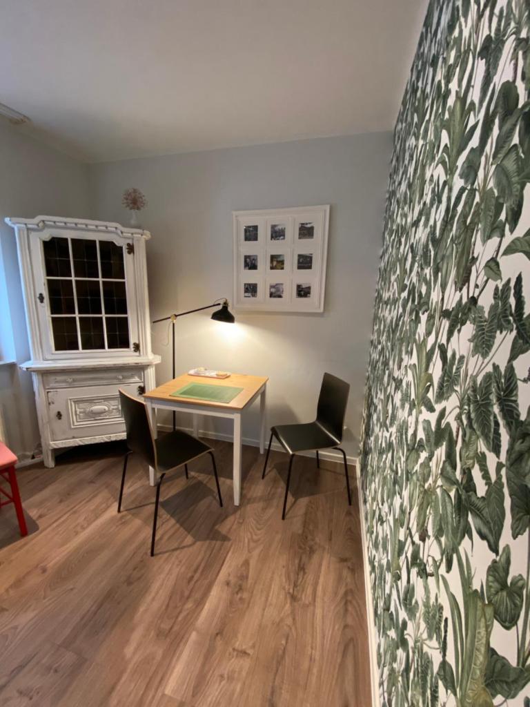 Harry's Apartment 8