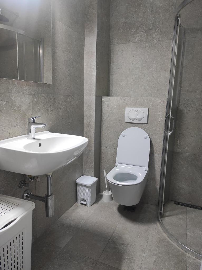 Cozy Studio K with Kitchen & WiFi in Heart of Podgorica 3