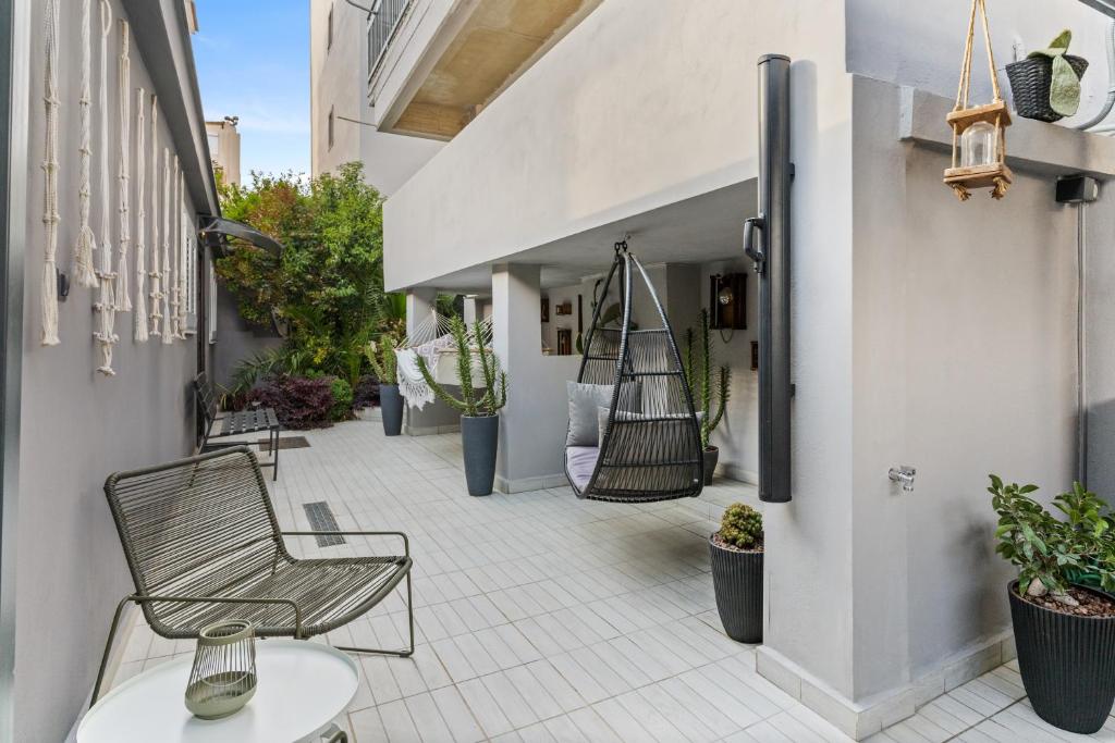 Luxe house in Glyfada with spa near metro station C8 6
