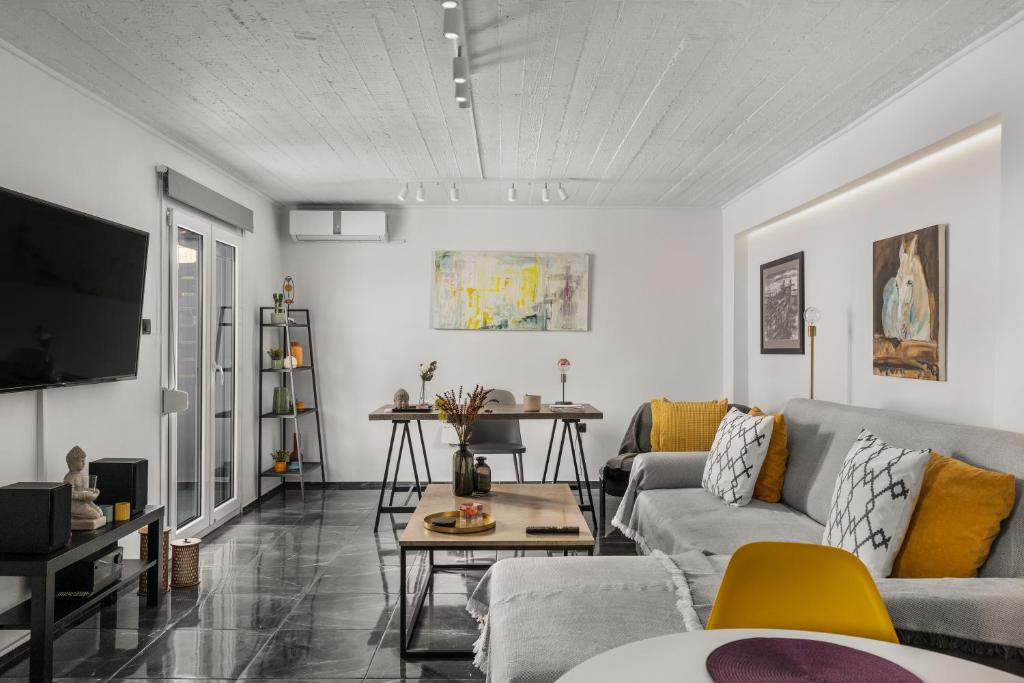 Luxe house in Glyfada with spa near metro station C8 5