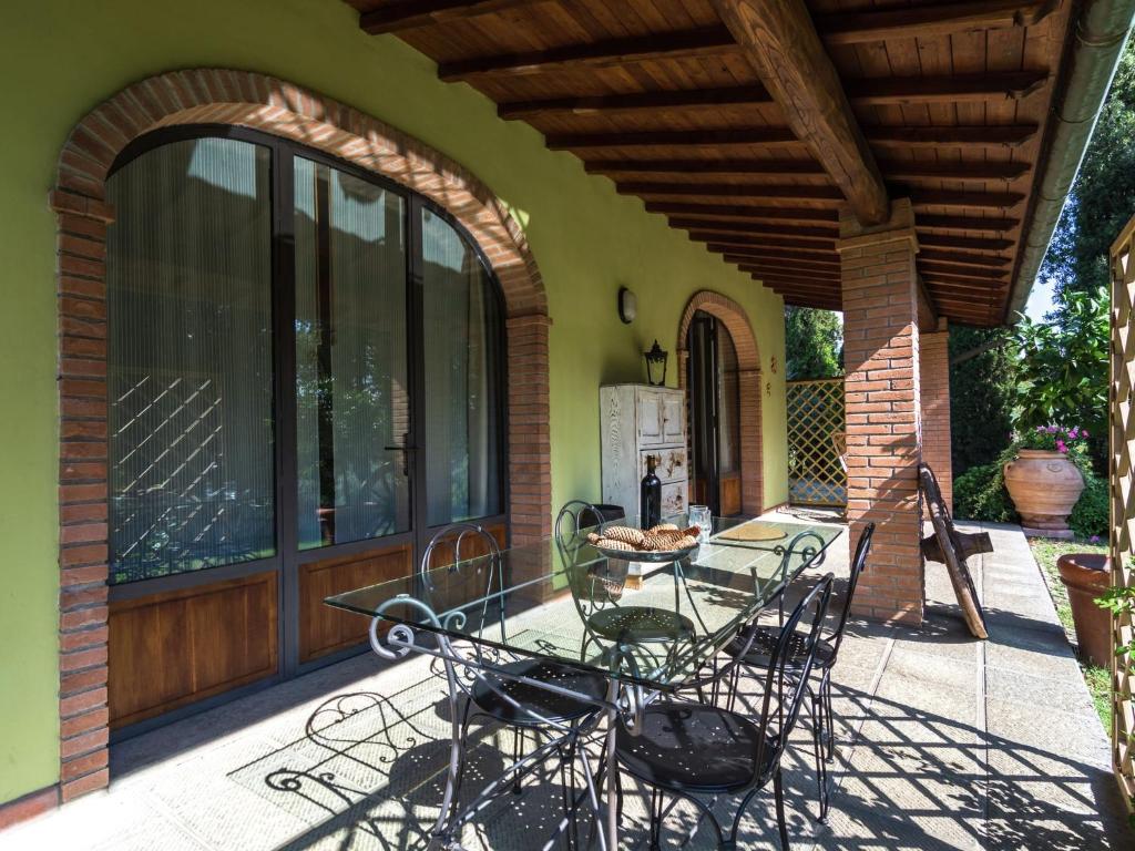 Blissful Tuscan Hideaway 2