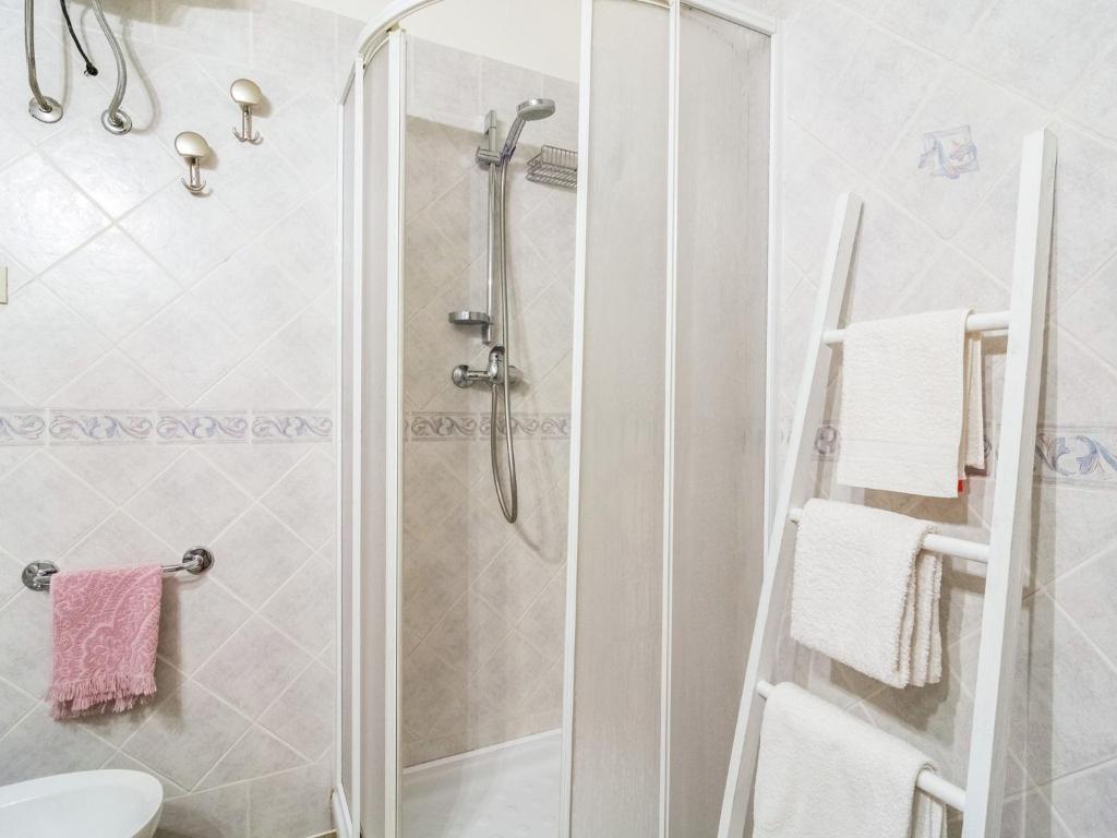 Blissful Tuscan Hideaway 8