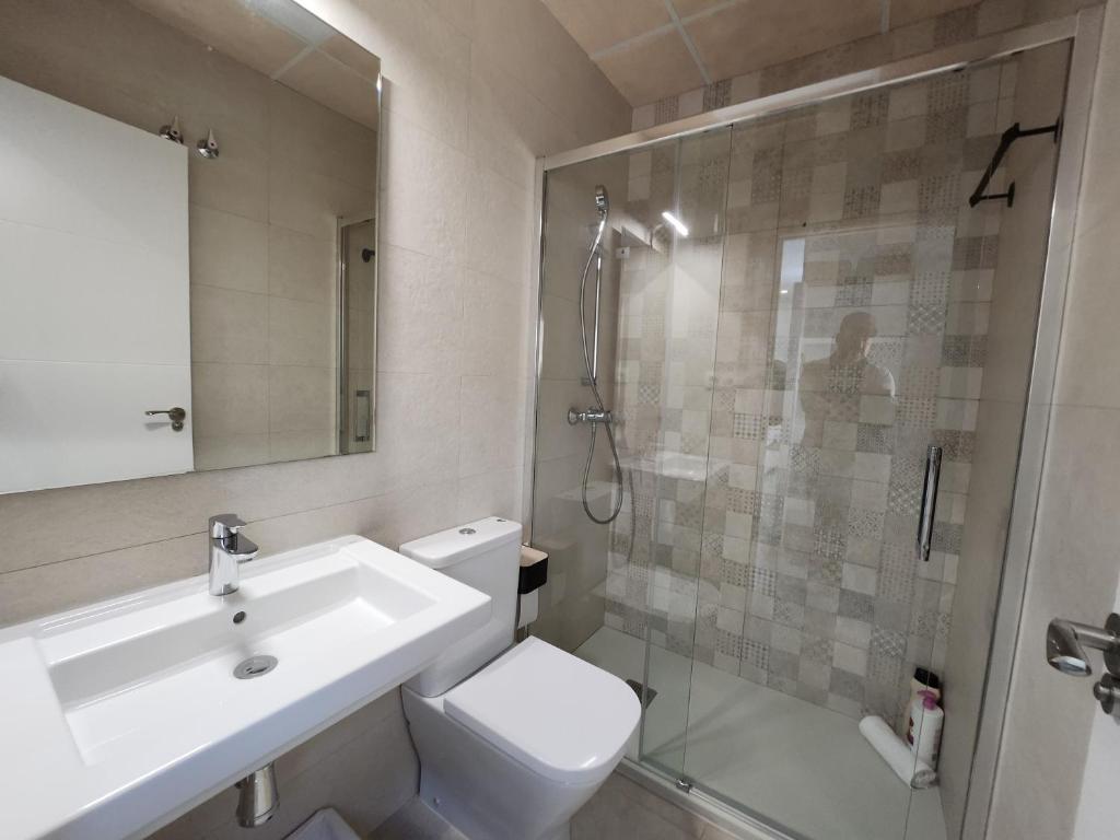 Allo Apartments "Real Escuela" Centro Loft 3