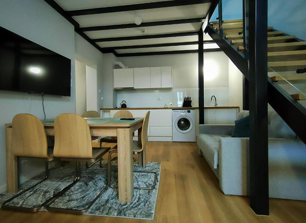 Hugo Eden Apartments 8