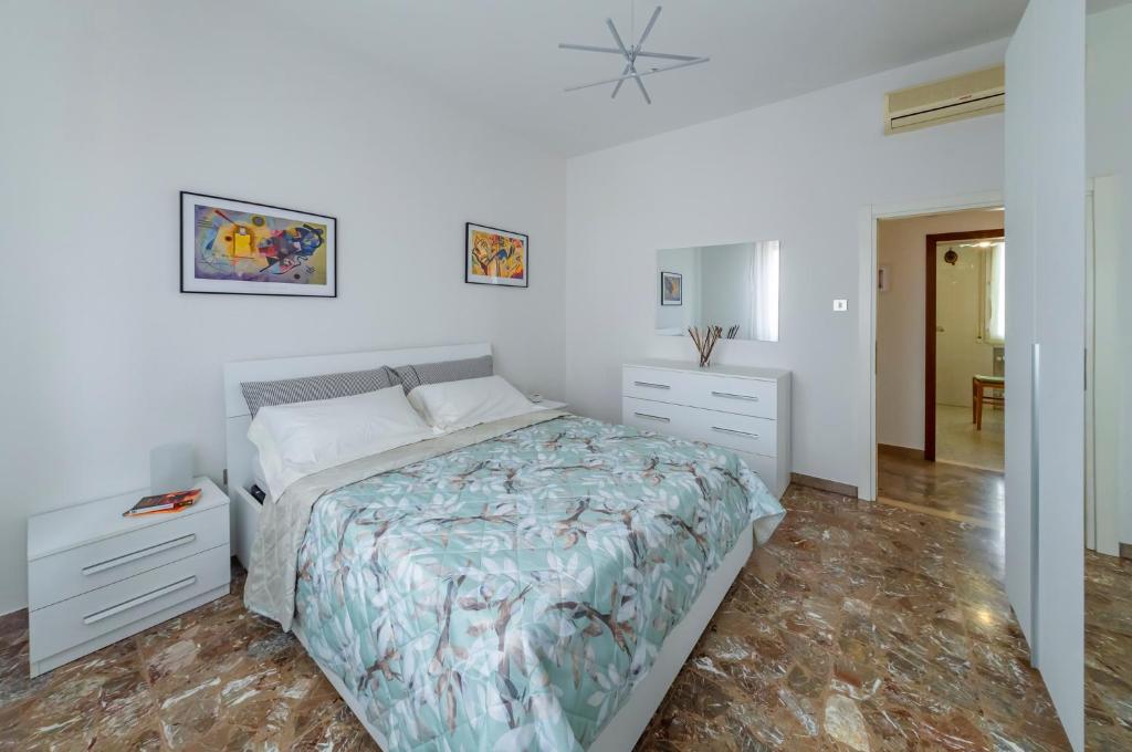 GuestHost - Ospedale Sant'Orsola Pizzardi White Apartment 2