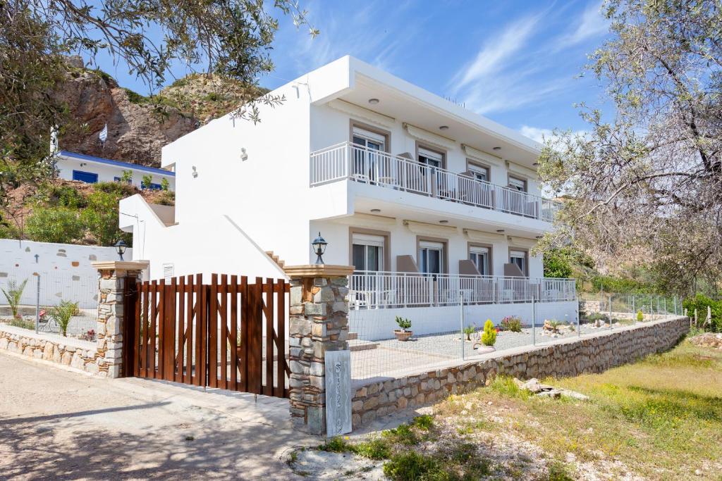 Stelios studios 6