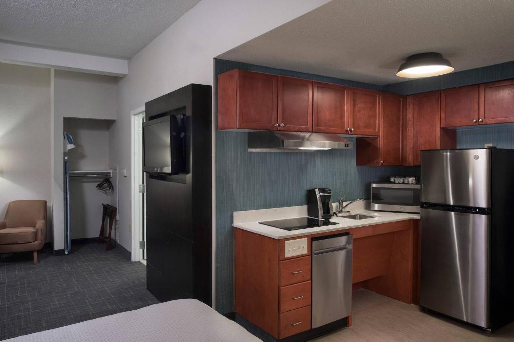 Residence Inn Memphis Downtown Image