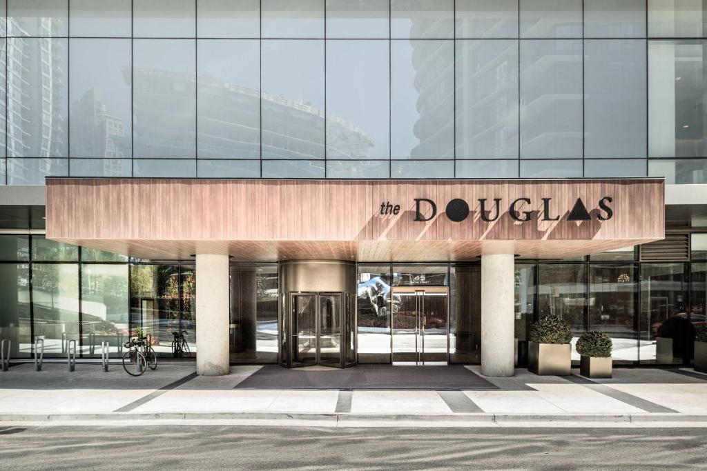 the DOUGLAS, Autograph Collection Image