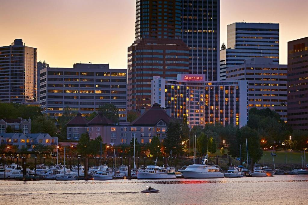 Portland Marriott Downtown Waterfront Image