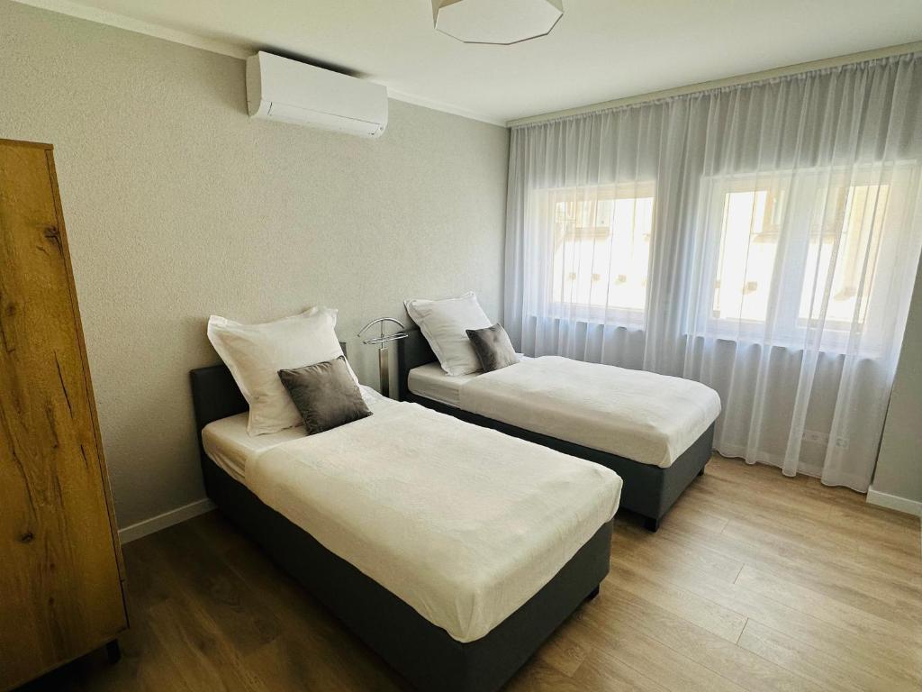 Holiday Home Wiesbaden 6