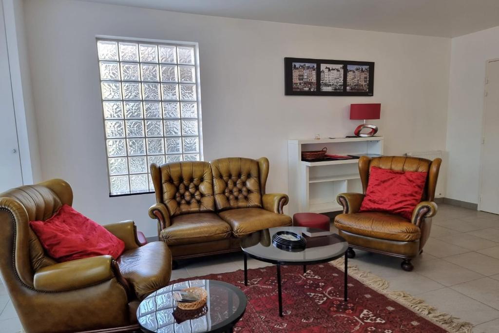 Chez Lou et Dan 4P apartment with balcony elevator and secure parking 8