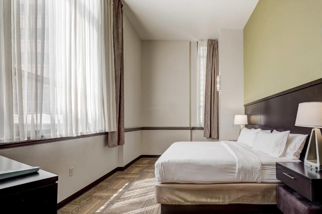 Staybridge Suites Baltimore - Inner Harbor, an IHG Hotel Image