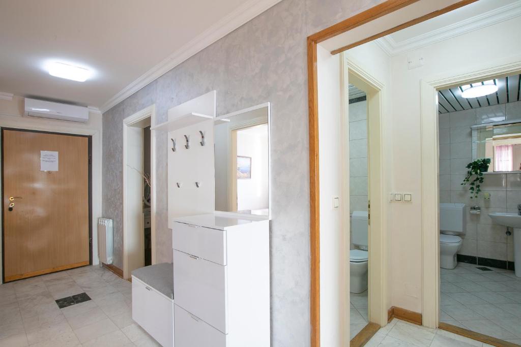 Montesan Luxury Apartments Beach Front 3
