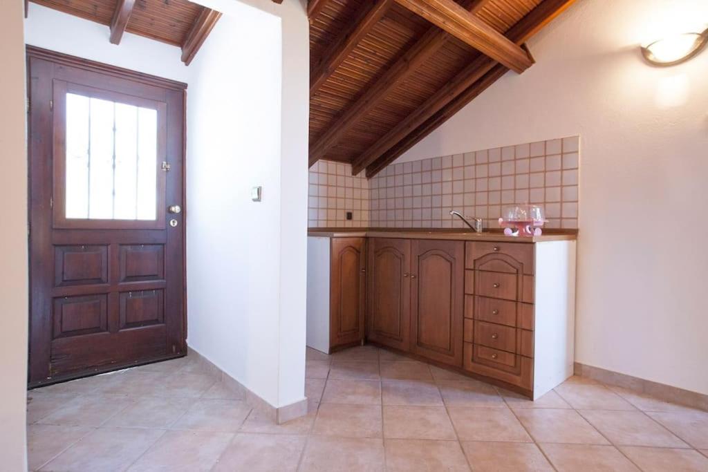 Wonderful villa with huge yard, at Potamos beach 3