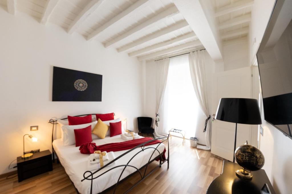 Barcaccia Luxury Suites 4