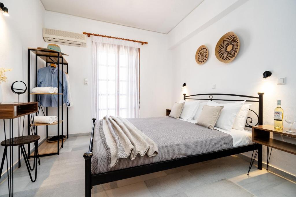Flerianos Studios Naxos
