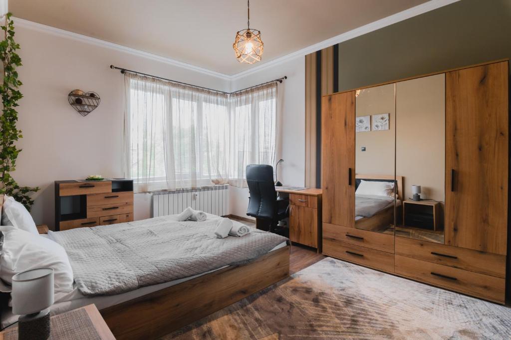 Eagles' Bridge - 1BD Flat with Desk by Flat Mаnager 1