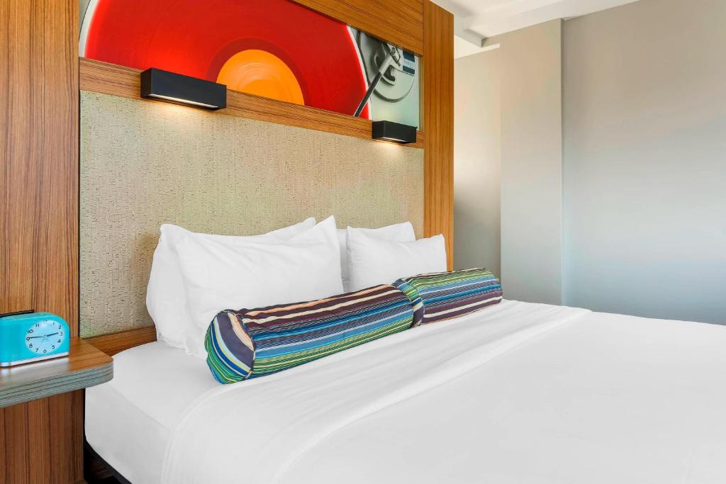 Aloft Harlem Image