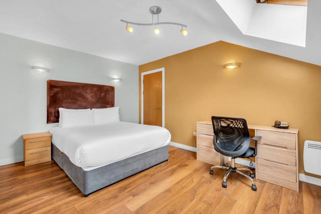Roomzzz Leeds Headingley 7