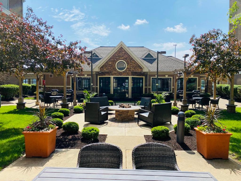 Staybridge Suites Indianapolis-Fishers, an IHG Hotel Image