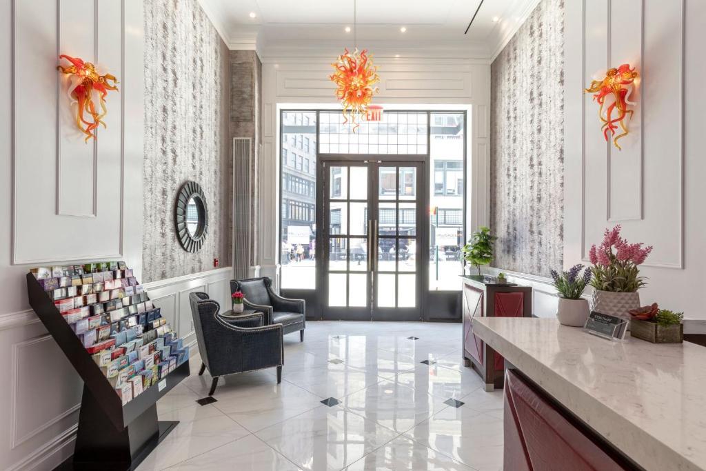 Broadway Plaza Hotel Image