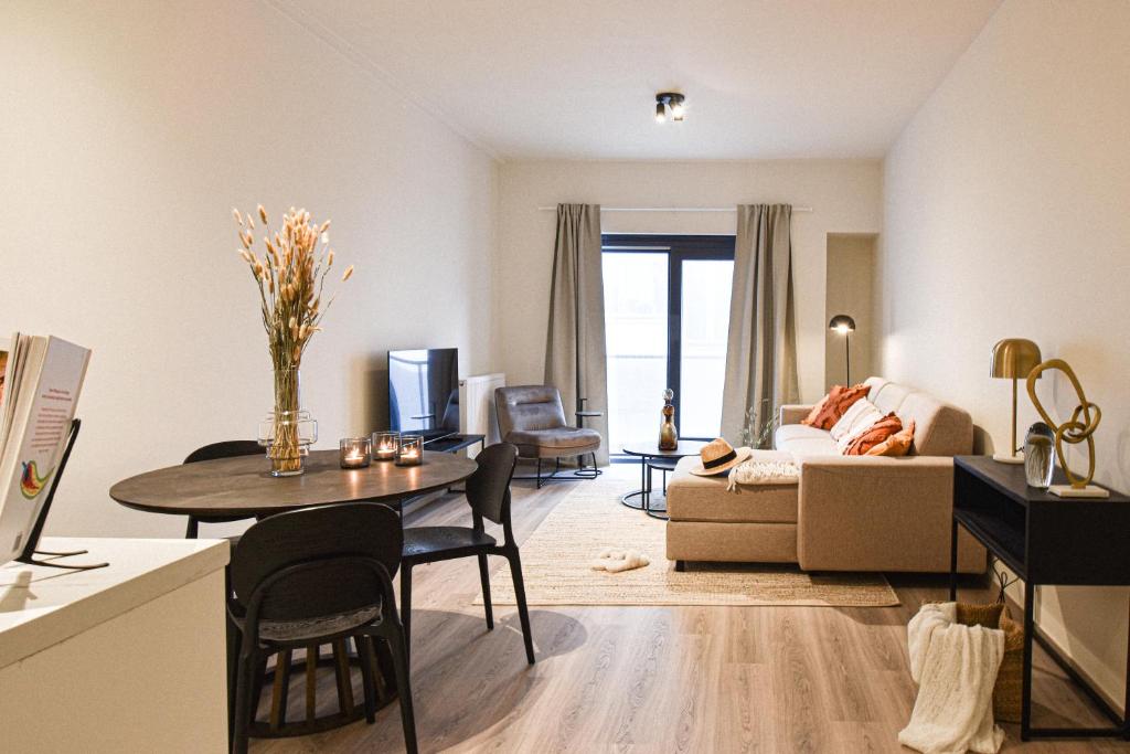 Miramar Residences - Luxurious Seaside Apartments 7