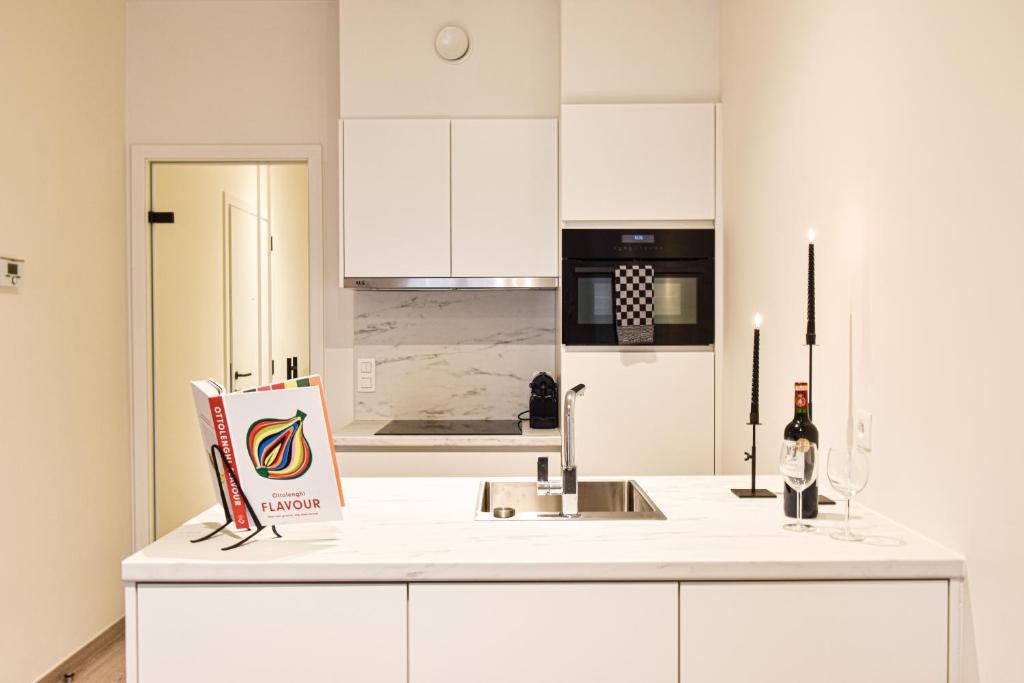 Miramar Residences - Luxurious Seaside Apartments 3