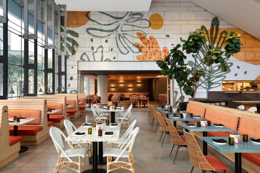 JW Marriott Los Angeles L.A. LIVE Image