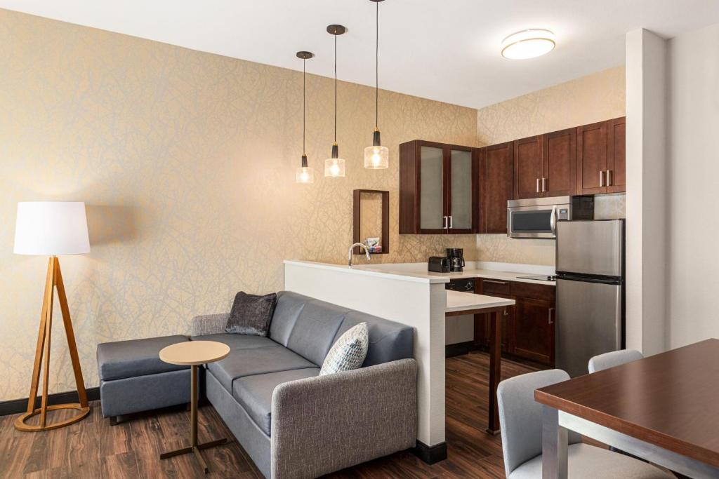 Residence Inn Denver Cherry Creek Image