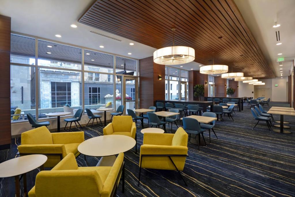 Residence Inn by Marriott New Orleans French Quarter Area/Cen B Image
