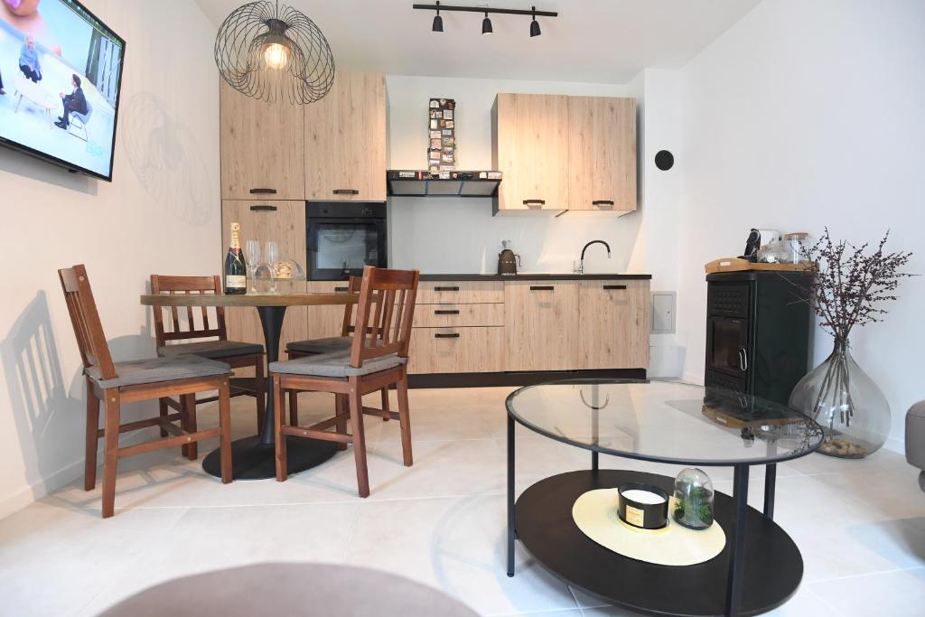 Kala House - BRAND NEW!! 4