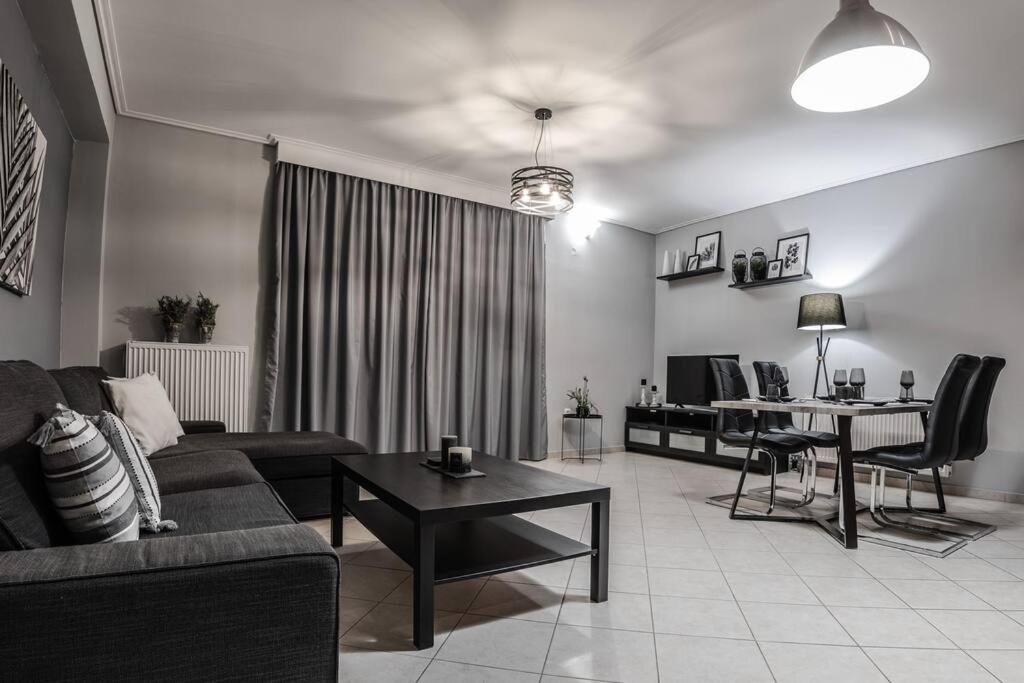 Luxury Beach House 5