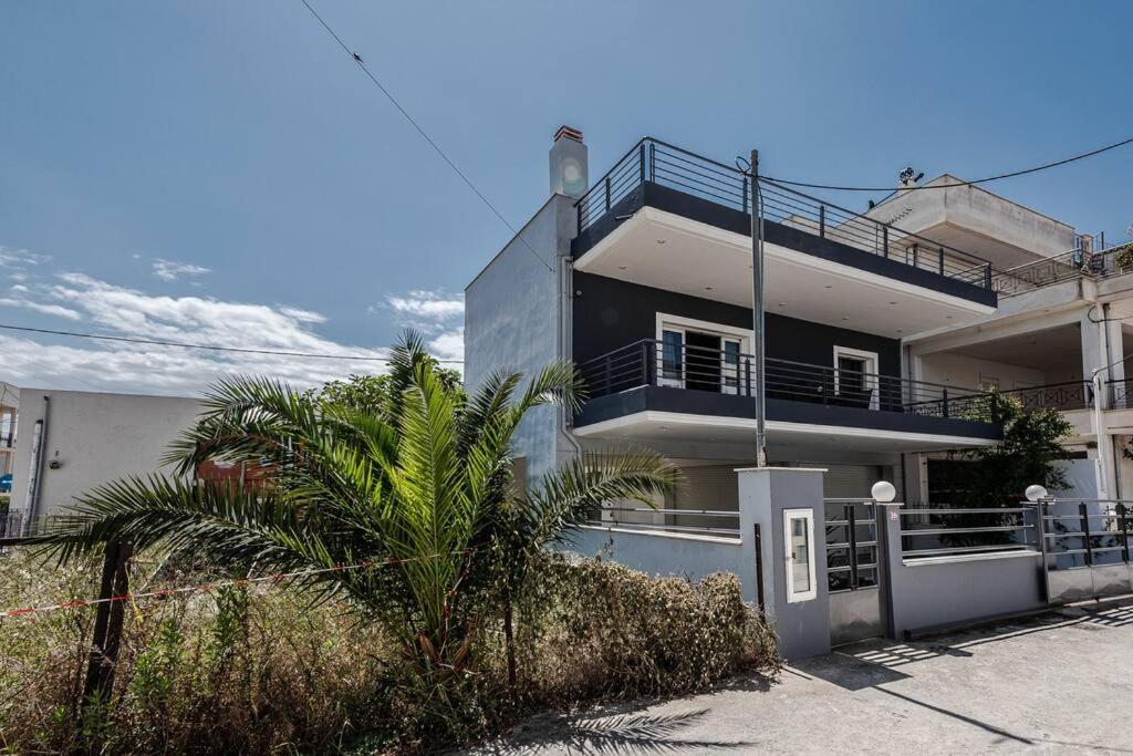 Luxury Beach House 6